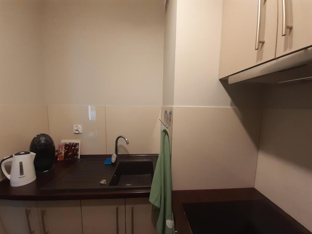 Green Wilanow Apartment With Free Parking Warsaw Exterior photo