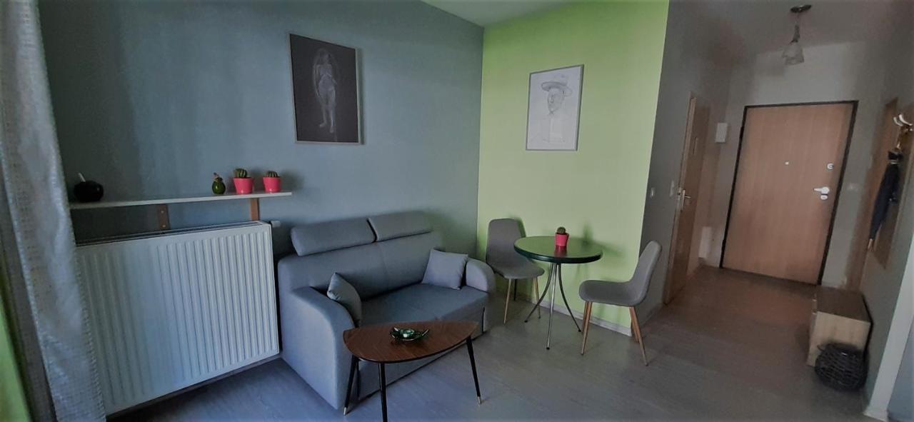 Green Wilanow Apartment With Free Parking Warsaw Exterior photo