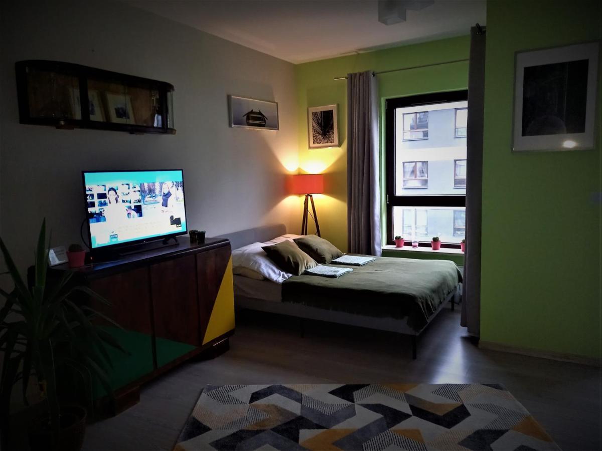 Green Wilanow Apartment With Free Parking Warsaw Exterior photo